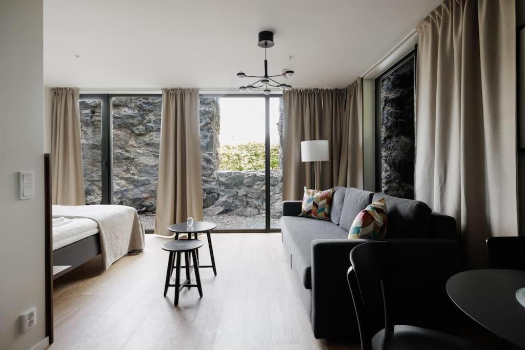 Brand New Studios Amidst Ancient Ruins Oasis Stockholm Exterior photo